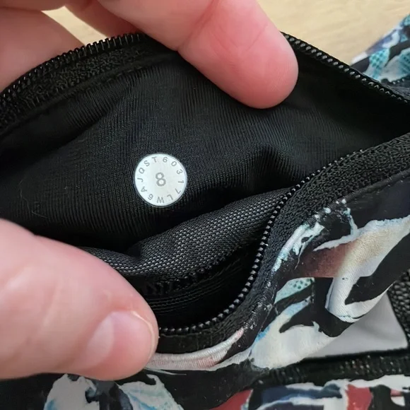 Lululemon Capri Running Pants - Picture 4 of 7